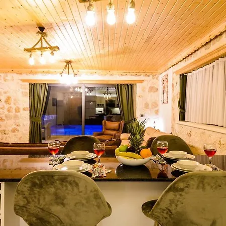 Villa Su Yolu