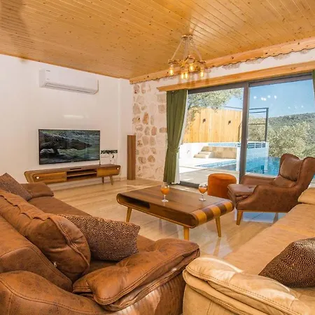 Villa Su Yolu *