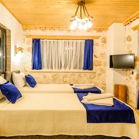 Villa Su Yolu *